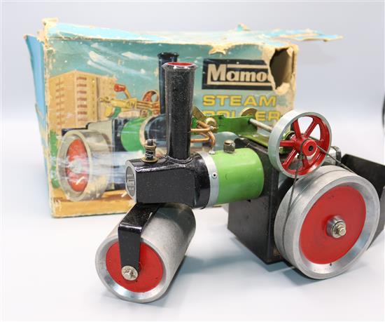 Mamod steam roller traction engine